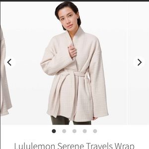 Lululemon wrap- size 6 Ivory